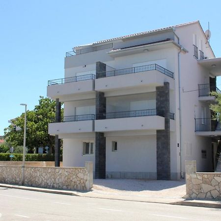 Apartmani Sara 2 Betina  Luaran gambar
