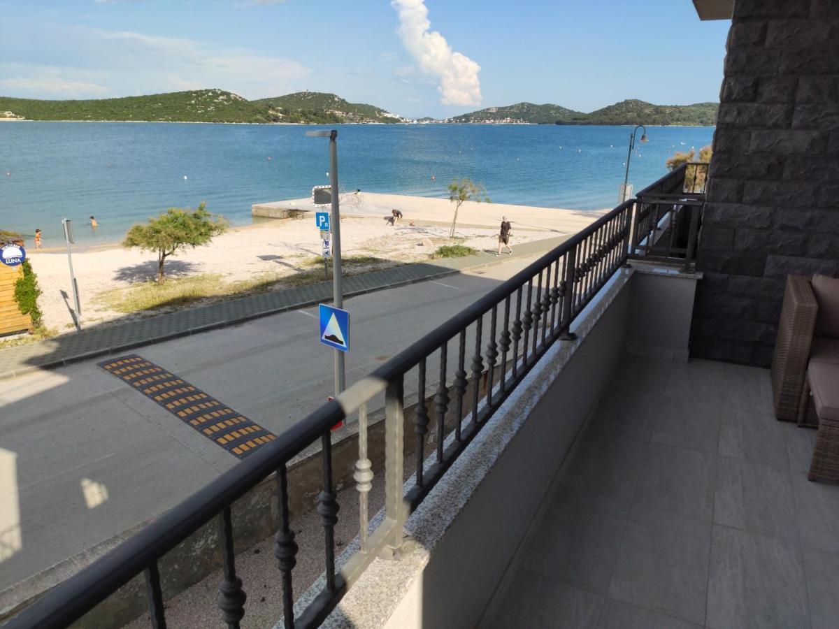 Apartmani Sara 2 Betina  Luaran gambar